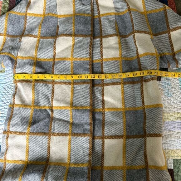 Vintage 60/70s Short Sleeve Dress Coat Yellow and Gray Plaid Large Button Sz S/M - Picture 8 of 9